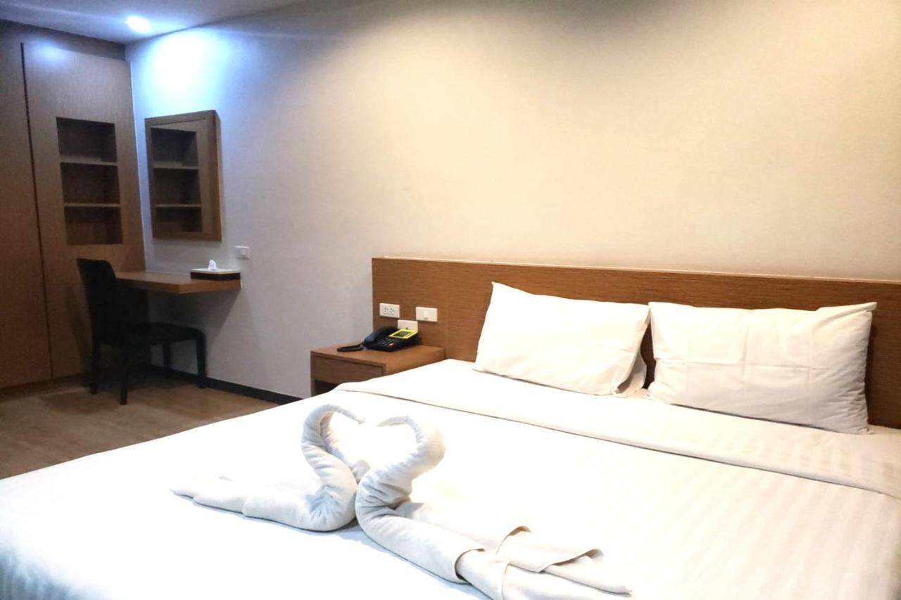 קנצ'נבורי Eurotel Hotel מראה חיצוני תמונה