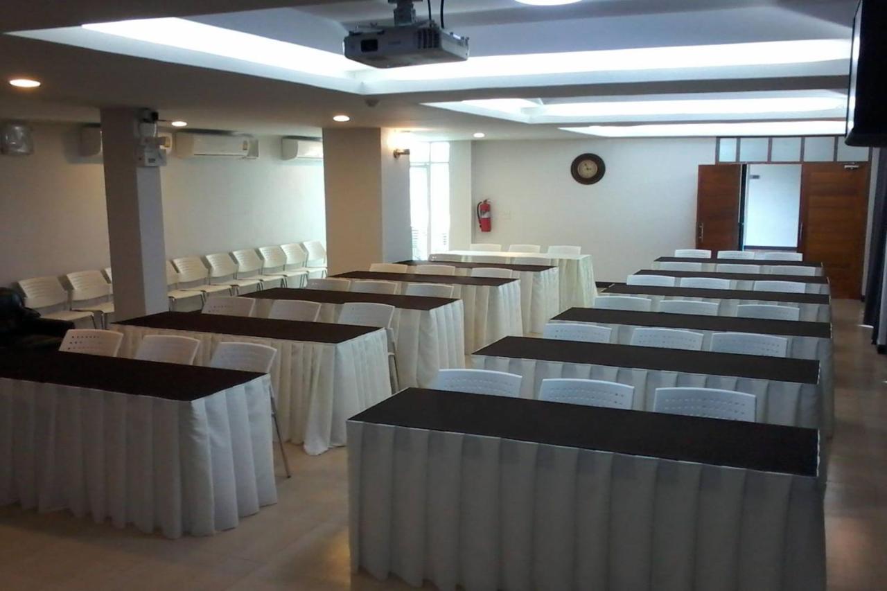 קנצ'נבורי Eurotel Hotel מראה חיצוני תמונה