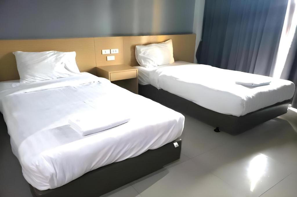 קנצ'נבורי Eurotel Hotel מראה חיצוני תמונה