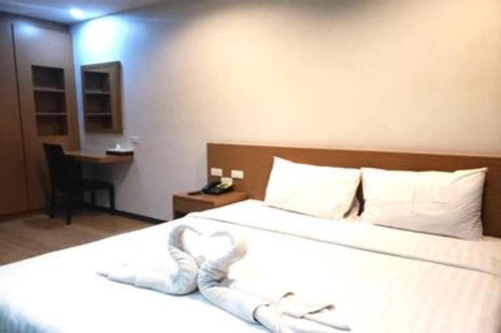 קנצ'נבורי Eurotel Hotel מראה חיצוני תמונה