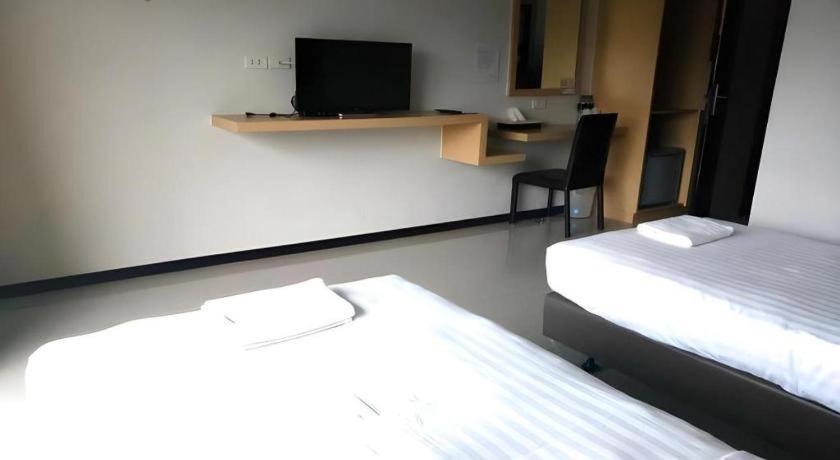 קנצ'נבורי Eurotel Hotel מראה חיצוני תמונה