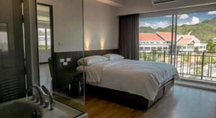 קנצ'נבורי Eurotel Hotel מראה חיצוני תמונה