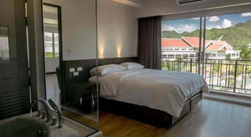 קנצ'נבורי Eurotel Hotel מראה חיצוני תמונה